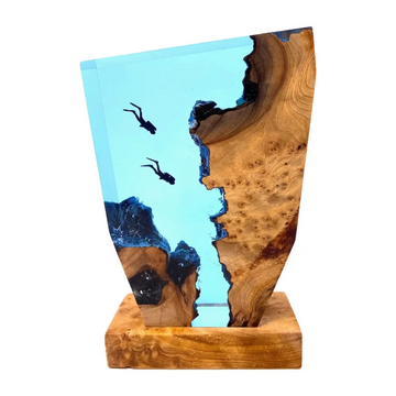 Ocean Divers Table Lamp